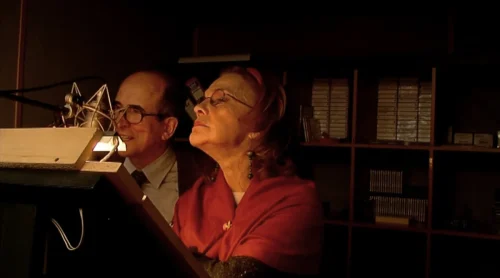 JulyySeymourenelLocutorio